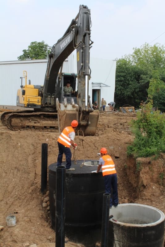 Продолжаются работы на водозаборном узле в Заречье Продолжаются работы на водозаборном узле в Заречье